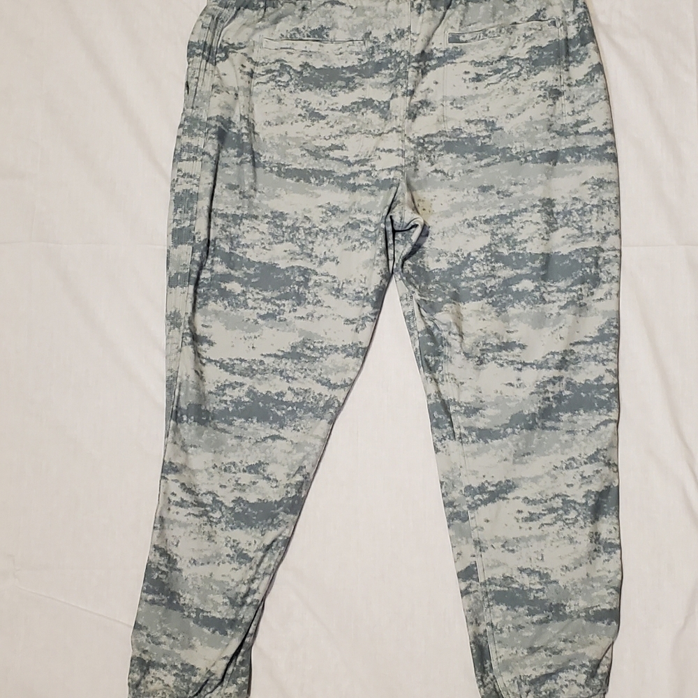 NWOT Athleta Farrallon Jogger Fog Camo Coastal Grey, Size XL - Picture 5 of 7